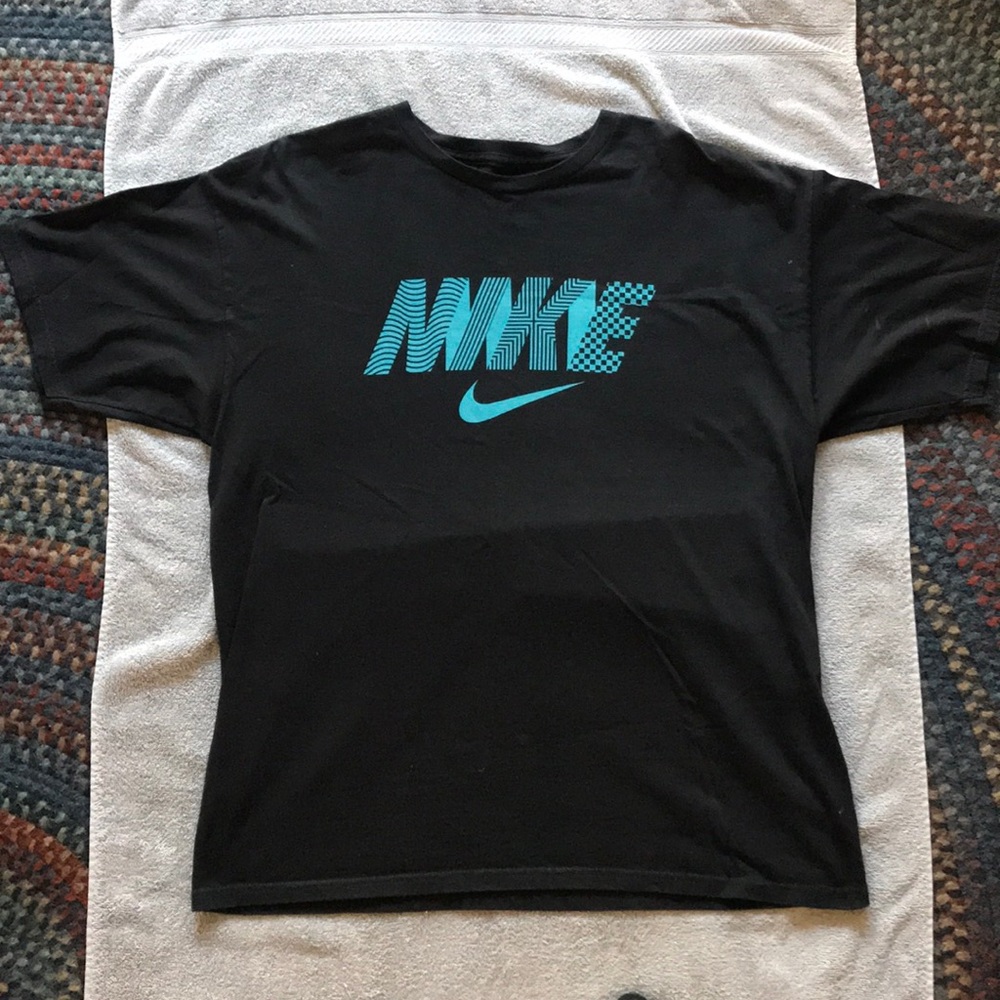 Men’s Nike SB XL T-Shirt